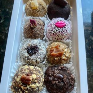 8-piece white chocolate curated truffle box